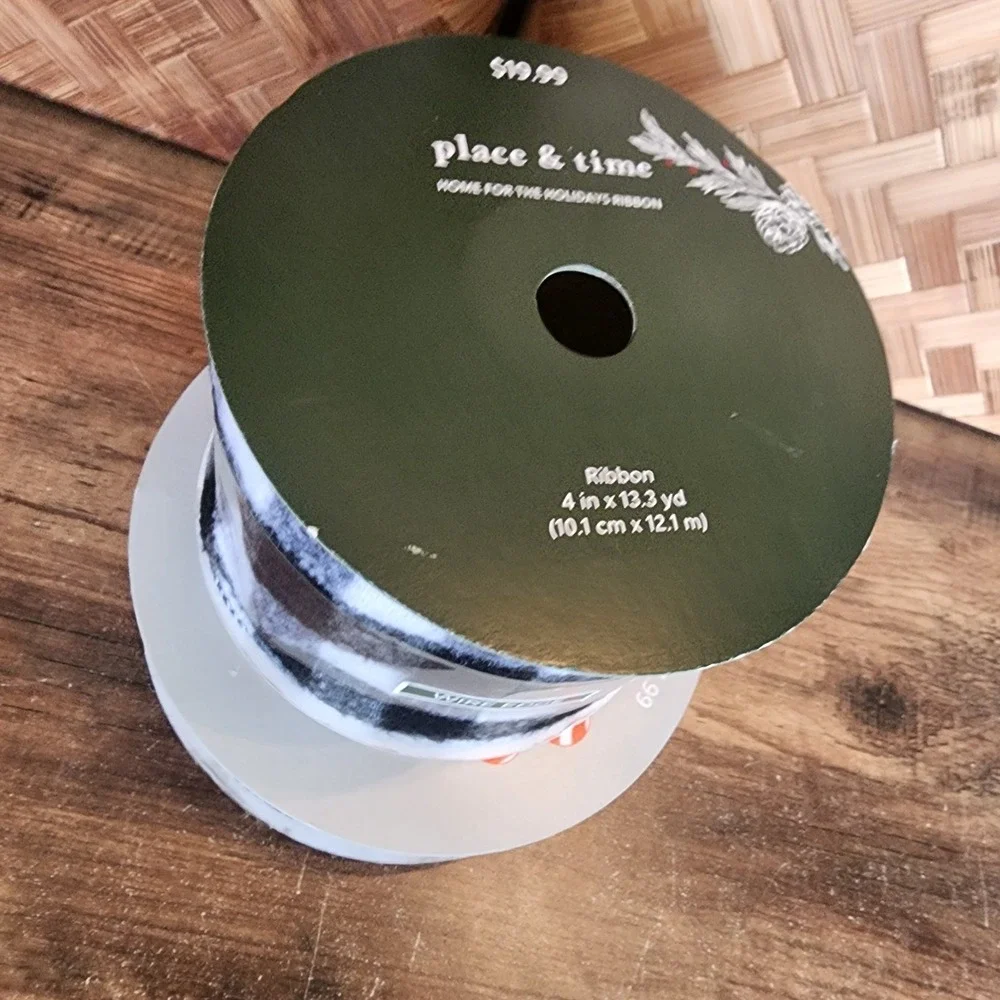 Lot of Buffalo Plaid Spools of Ribbon Black and‎ White Flannel Wired Home Decor